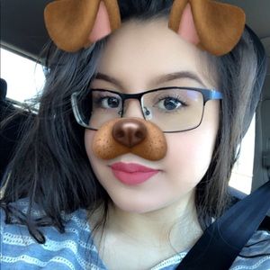 Meet your Posher, Aline